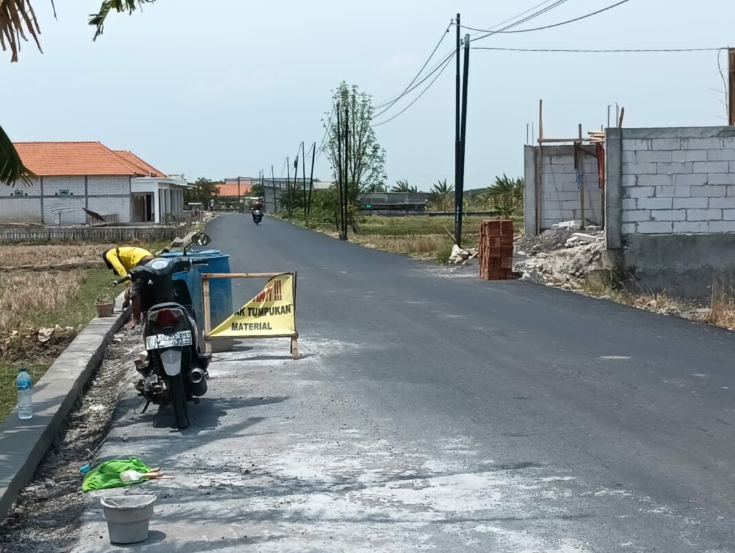 anggaran terbatas, jalan banjarsari cerme kedanyang kebomas tak dipasang lampu pju