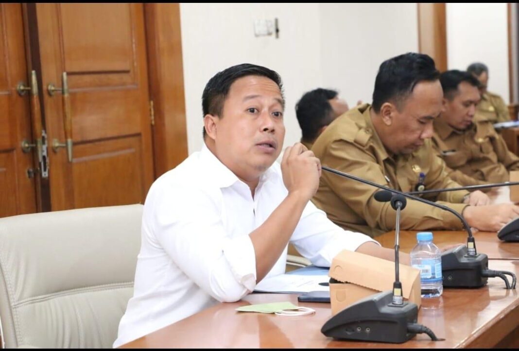 Bawaslu Gresik Imbau Caleg dan Parpol Turunkan APK Sebelum Tanggal 11 Februari 