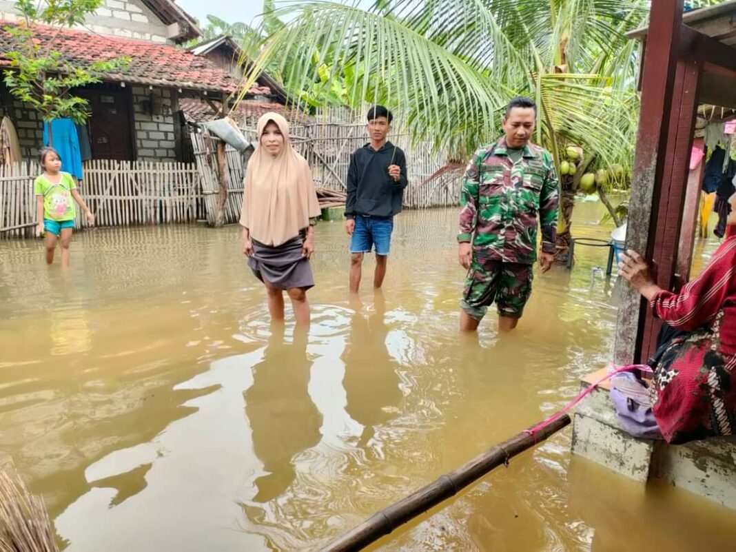 banjir luapan sungai bengawan solo, sejumlah rumah terendam di dua kecamatan di gresik utara