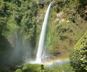 air terjun coban pelangi