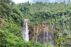 air terjun grojogan sewu