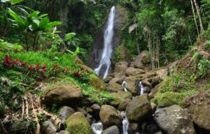 air terjun jurangjero karangpandan