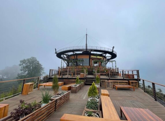 kafe bromo hillside 2