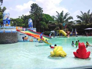 kolam renang niagara waterpark ambulu jember