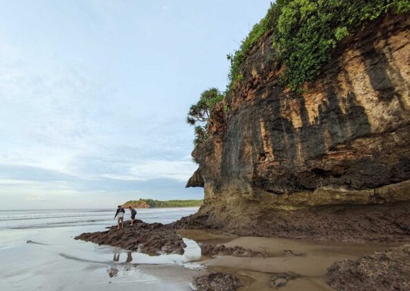 pantai serang blitar 05