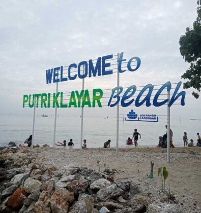 pantai putri klayar 02