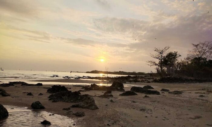 pantai putri klayar